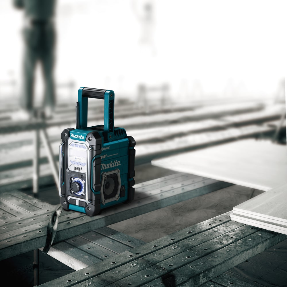 Akumulatorski bluetooth radio MAKITA DMR115